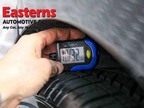 Used 2020 Ford Edge SEL image 27