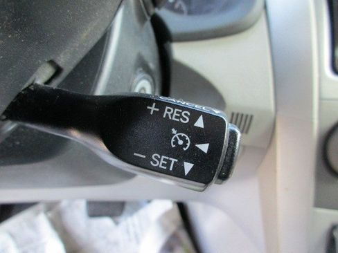 Used 2012 Toyota Corolla LE image 16