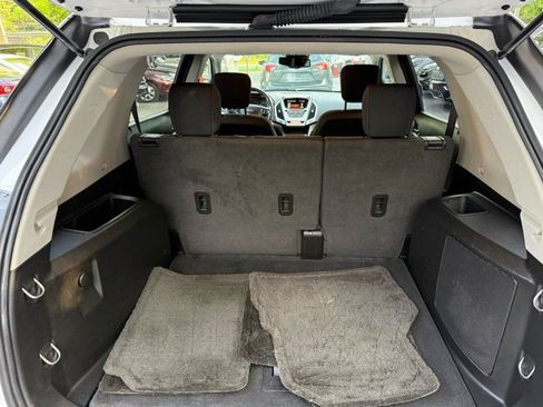 Used 2017 GMC Terrain SLE FWD image 14