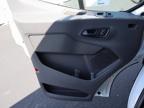 New 2025 Ford Transit 250 Low Roof image 21