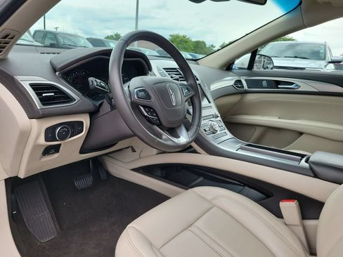 Used 2019 Lincoln MKZ Premiere AWD/4WD image 21