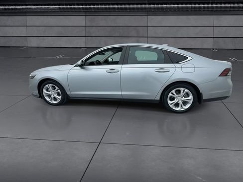 Used 2023 Honda Accord LX image 5