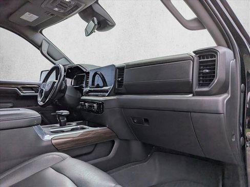 Used 2022 Chevrolet Silverado 1500 LT Trail Boss w/ LT Trail Boss Premium Package image 22