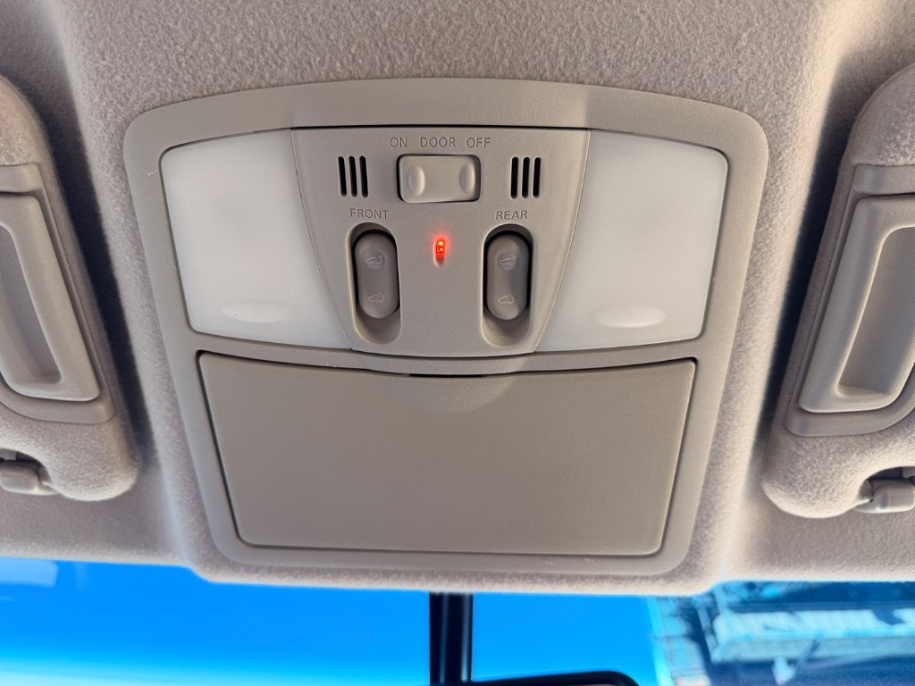 Used 2015 Nissan Quest SL w/ Bose Package FWD image 13
