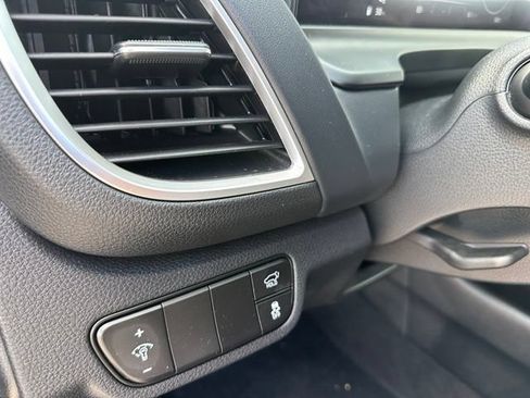 Used 2025 Kia Seltos SX w/ SX Sunroof Package AWD/4WD image 19