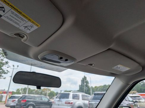 Used 2011 Jeep Patriot Latitude FWD image 23