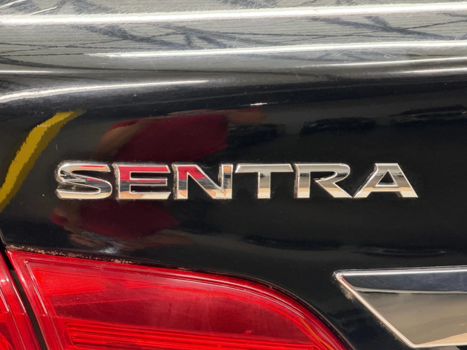Used 2017 Nissan Sentra SV FWD image 13