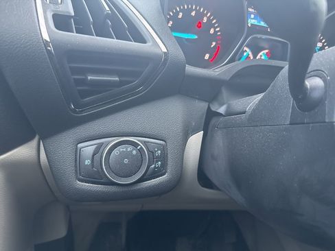 Used 2015 Ford Escape Titanium image 22