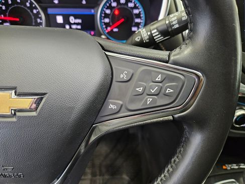 Used 2021 Chevrolet Equinox Premier AWD/4WD image 19