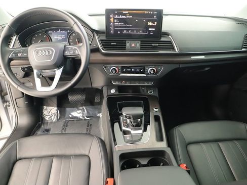 Certified 2023 Audi Q5 2.0T Premium w/ Convenience Package image 18