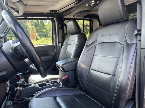 Used 2022 Jeep Gladiator Overland w/ Popular Equipment Package AWD/4WD image 19