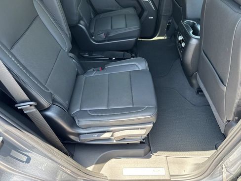 Used 2022 GMC Yukon Denali RWD image 29