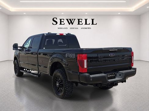 Used 2022 Ford F250 Lariat w/ Lariat Ultimate Package AWD/4WD image 3