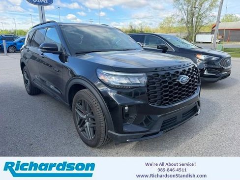Certified 2025 Ford Explorer ST-Line w/ Premium Package AWD/4WD image 1