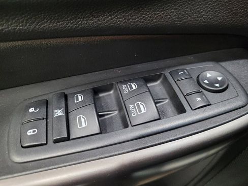 Used 2019 Jeep Cherokee Limited AWD/4WD image 27