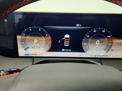 Used 2025 Nissan Armada PRO-4X AWD/4WD image 13