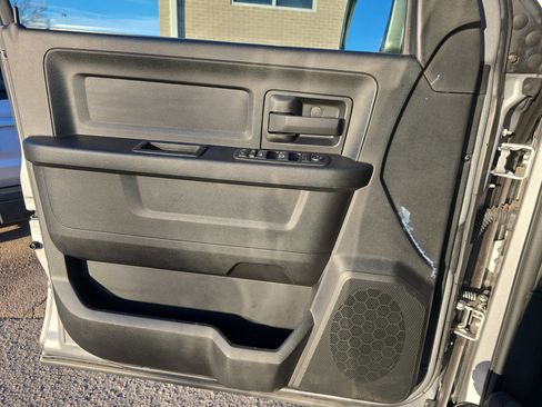 Used 2022 RAM 2500 Tradesman w/ Chrome Appearance Group image 21