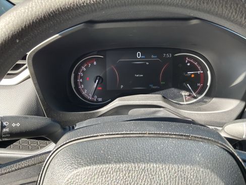 Used 2019 Toyota RAV4 XLE Premium w/ Cold Weather Package AWD/4WD image 21