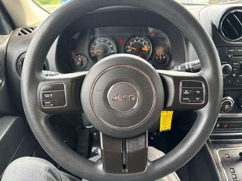 Used 2016 Jeep Patriot Sport FWD image 18