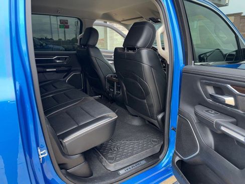 Used 2022 RAM 1500 Laramie AWD/4WD image 16
