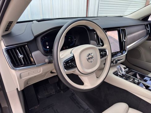 Used 2024 Volvo S90 T8 Ultimate image 14