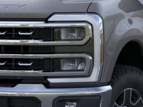 New 2026 Ford F250 Lariat w/ FX4 Off-Road Package AWD/4WD image 19
