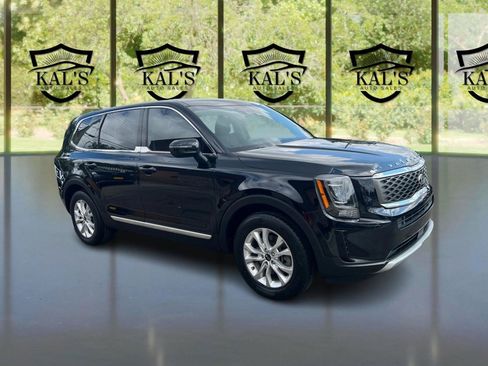 Used 2020 Kia Telluride LX FWD image 3