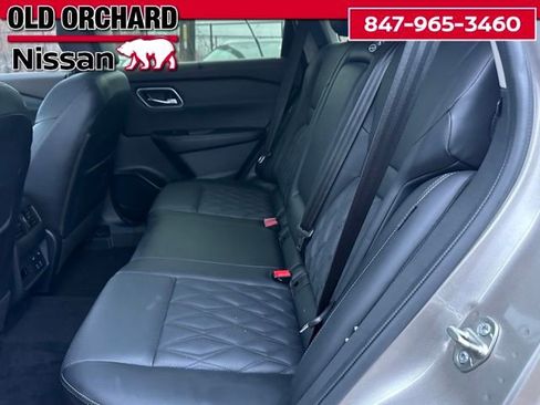 Used 2023 Nissan Rogue Platinum w/ Platinum Premium Package image 11