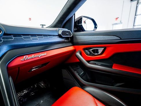 Used 2021 Lamborghini Urus image 58