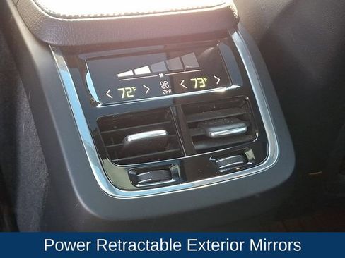 Used 2016 Volvo XC90 T6 Momentum w/ Momentum Plus Package image 14