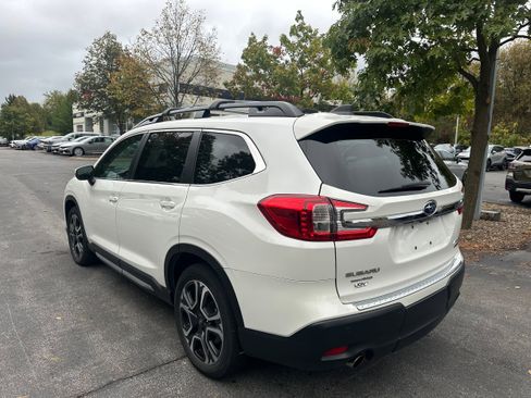 Used 2023 Subaru Ascent Limited image 7