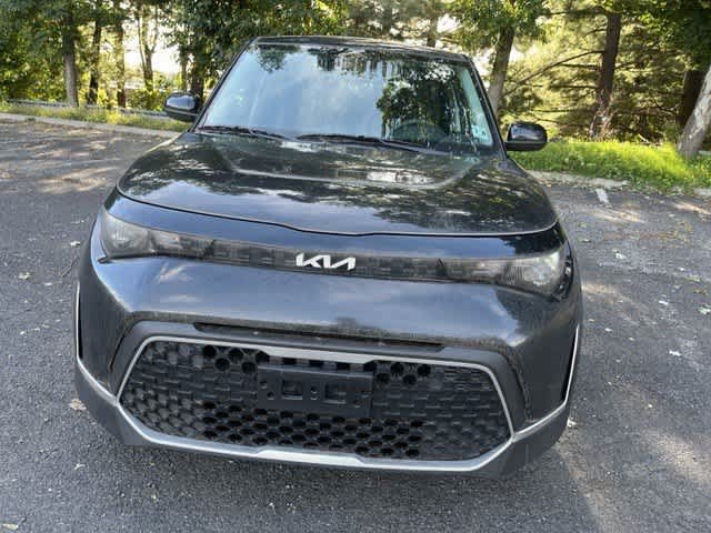 Used 2024 Kia Soul LX w/ Option Group 015 FWD image 2