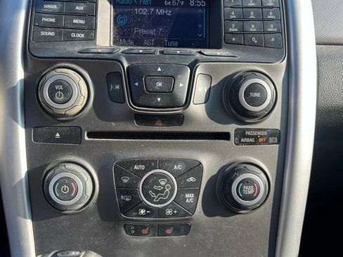 Used 2012 Ford Edge SEL FWD image 24