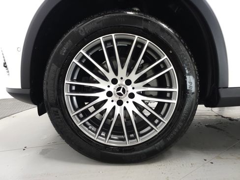 Certified 2026 Mercedes-Benz GLC 300 4MATIC image 32
