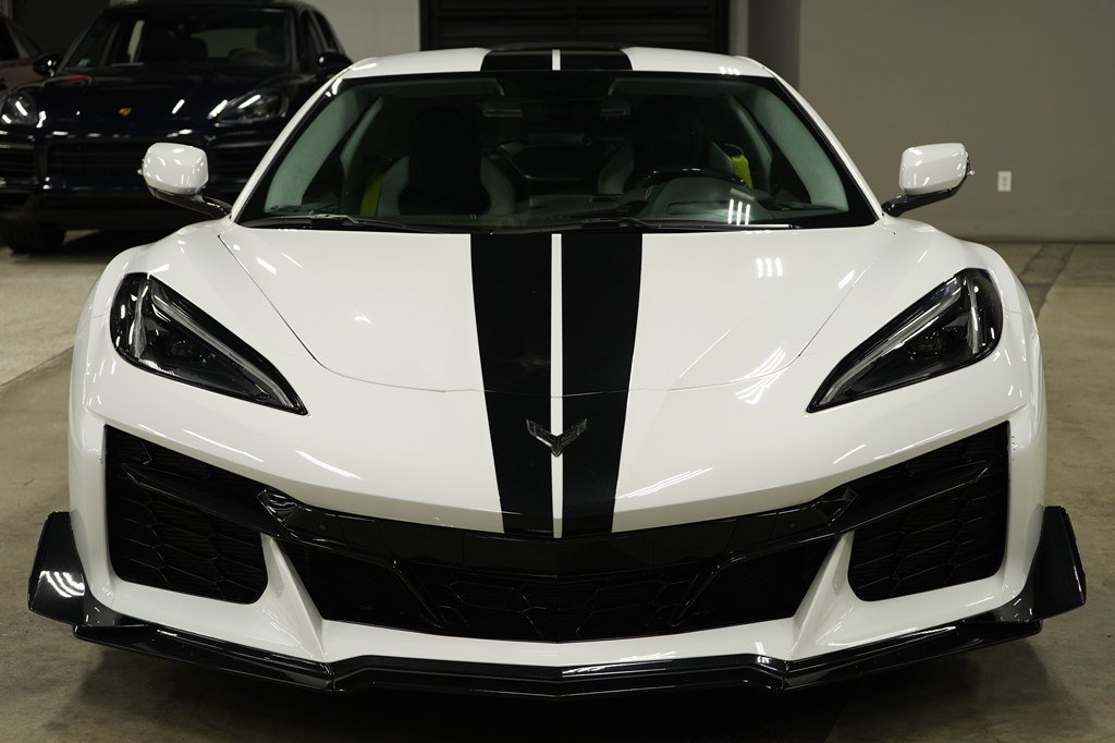 Used 2023 Chevrolet Corvette Z06 w/ Engine Appearance Package RWD image 8