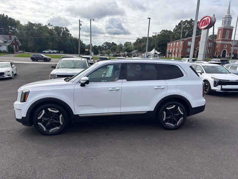 Certified 2023 Kia Telluride EX FWD image 5