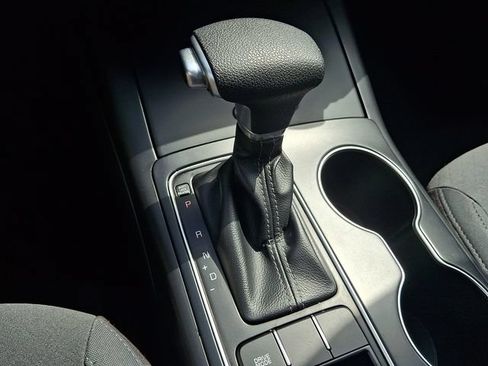 Used 2019 Kia Sorento FWD V6 image 16