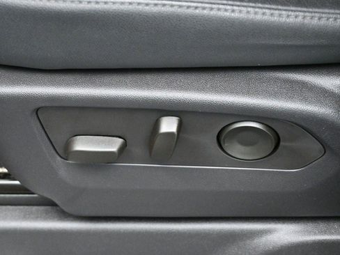 Used 2023 Chevrolet Silverado 1500 ZR2 w/ Technology Package image 14