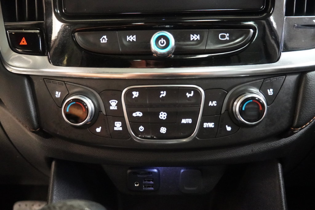 Used 2021 Chevrolet Traverse Premier w/ Redline Edition AWD/4WD image 8