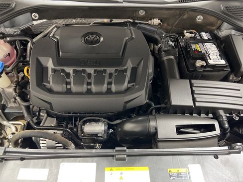 Used 2022 Volkswagen Passat 2.0T R-Line image 29