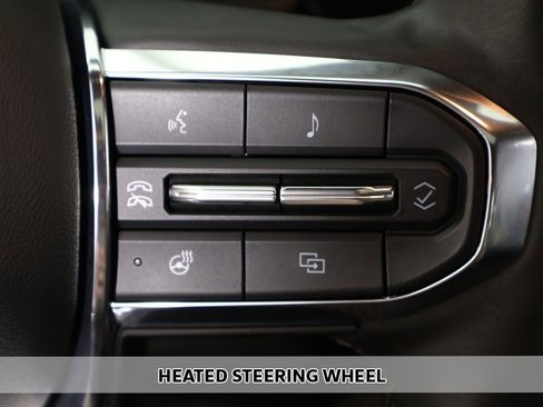 Used 2023 GMC Canyon Denali image 9