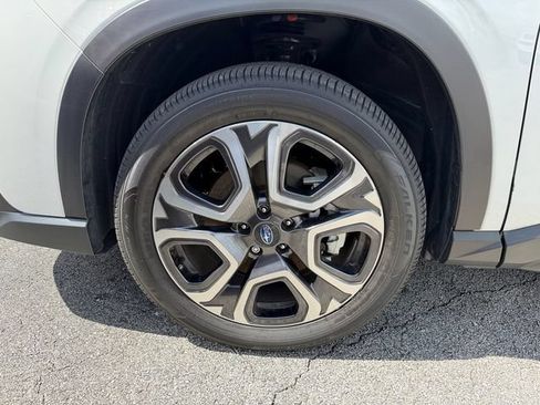 Used 2025 Subaru Ascent Limited AWD/4WD image 17