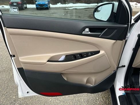 Used 2017 Hyundai Tucson SE image 14