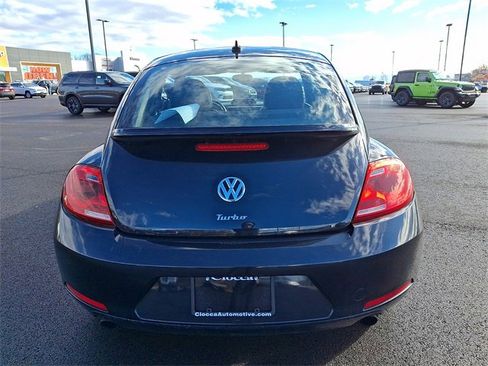 Used 2013 Volkswagen Beetle 2.0T image 6