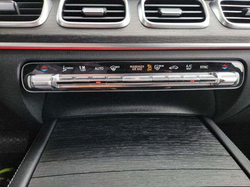 Used 2024 Mercedes-Benz GLE 350 4MATIC image 18