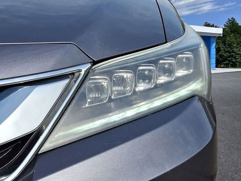 Used 2017 Acura ILX image 28
