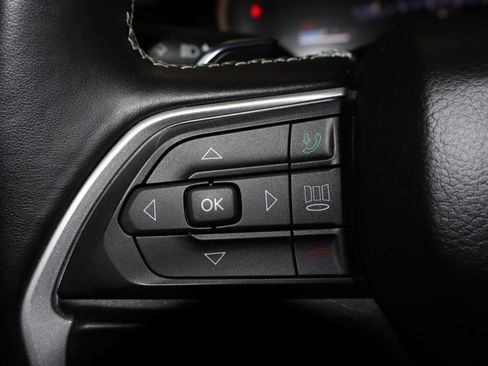 Used 2021 Jeep Grand Cherokee L Limited AWD/4WD image 17