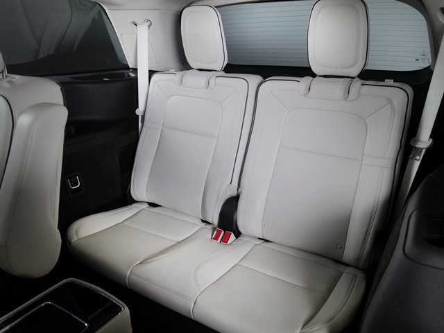 Used 2021 Lincoln Aviator Black Label Grand Touring w/ Class IV Trailer Tow Package AWD/4WD image 23