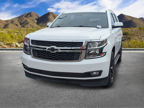 Used 2019 Chevrolet Tahoe LT w/ Luxury Package image 2