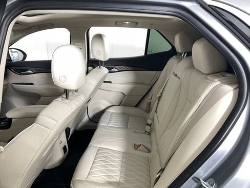 Used 2023 Buick Envision Avenir image 35